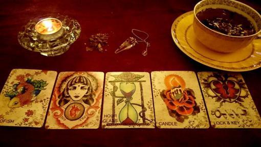 live tarot reading