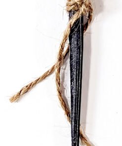 A staple in both traditional witchcraft and hoodoo works. Nails are potent tools when working banishing magic, curse magic. Can also be used for protection from those who wish you harm, and are widely used in spells of the dark arts, malevolence, jinxing and hexing. Approx 2 1/2" in length